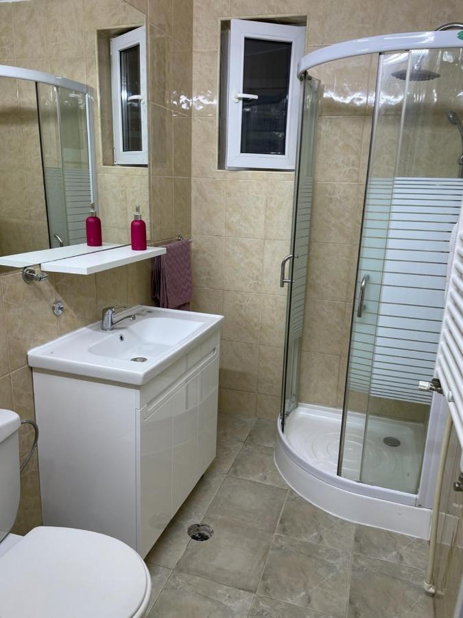 Escape Aparthotel Suceava Eksteriør billede